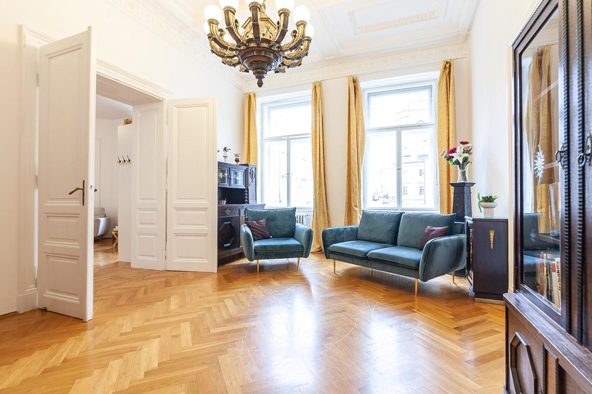 Royal Apartment By Charles Bridge View Of Saint Nicholas Church Prag Eksteriør billede